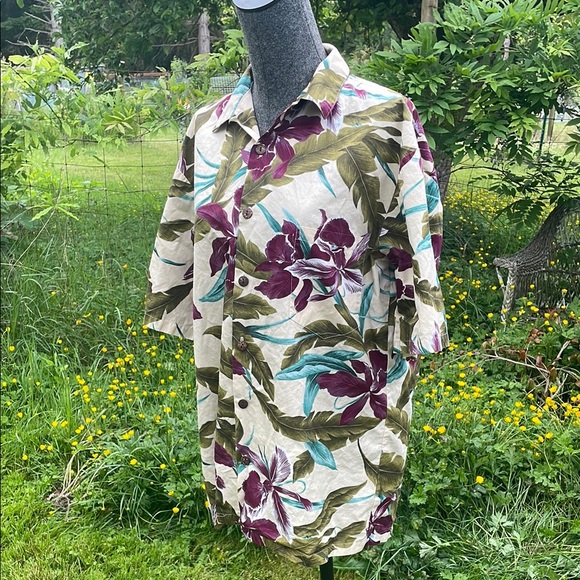 Tropical Floral Orchid Button-Up Shirt - Picture 7 of 14